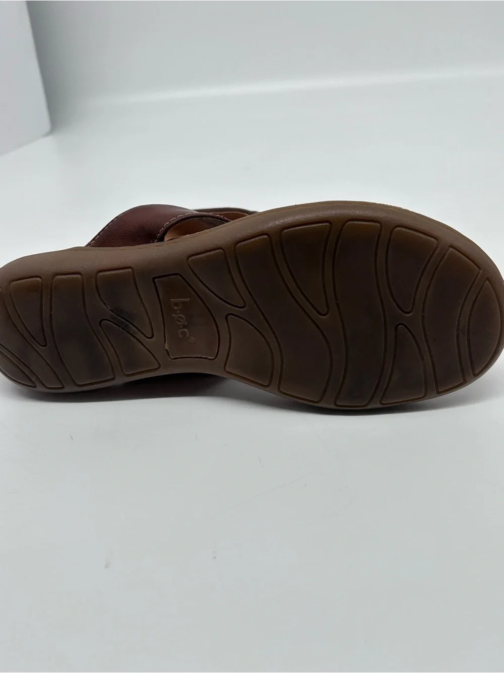 b.o.c. Born Concept Brown Leather Thong Sandals 8